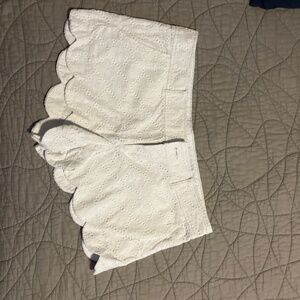 Lilly Pulitzer Buttercup Scallop shorts